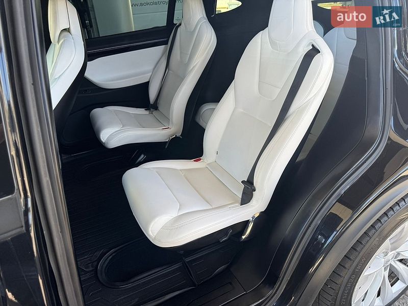 Внедорожник / Кроссовер Tesla Model X 2017 в Одессе