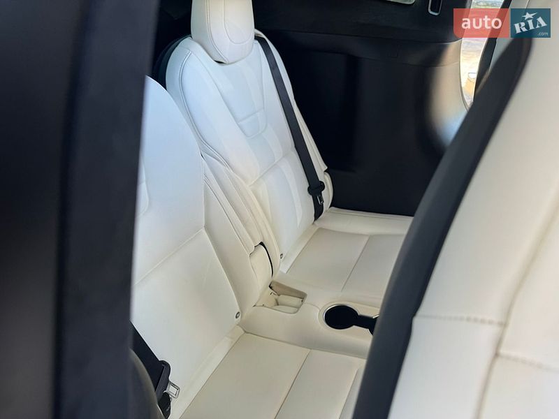Внедорожник / Кроссовер Tesla Model X 2017 в Одессе