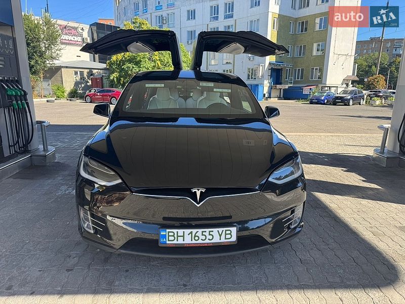 Внедорожник / Кроссовер Tesla Model X 2017 в Одессе
