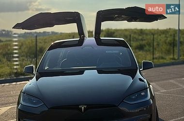 Tesla Model X  2024