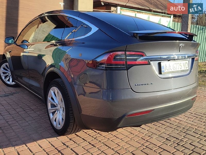 Внедорожник / Кроссовер Tesla Model X 2018 в Днепре фото 4 Внедорожник / Кроссовер Tesla Model X 2018 в Днепре