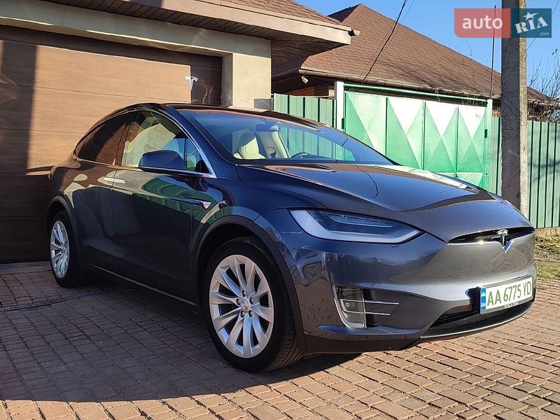 Внедорожник / Кроссовер Tesla Model X 2018 в Днепре фото Внедорожник / Кроссовер Tesla Model X 2018 в Днепре