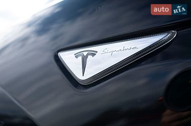 Позашляховик / Кросовер Tesla Model X 2016 в Києві
