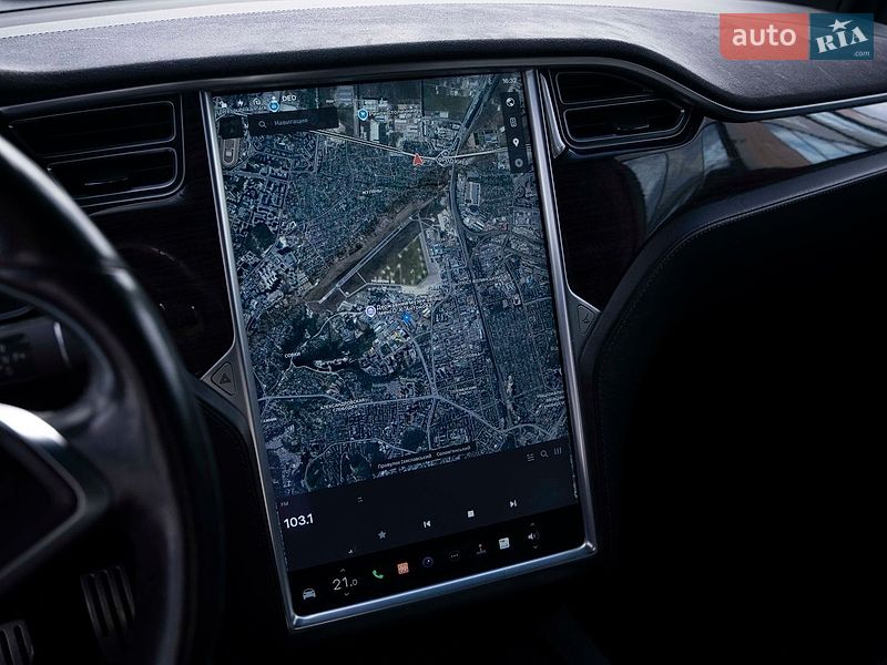 Позашляховик / Кросовер Tesla Model X 2016 в Києві