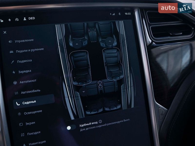 Позашляховик / Кросовер Tesla Model X 2016 в Києві