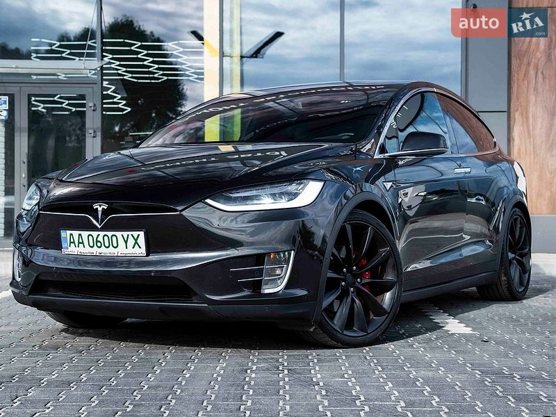 Позашляховик / Кросовер Tesla Model X 2016 в Києві