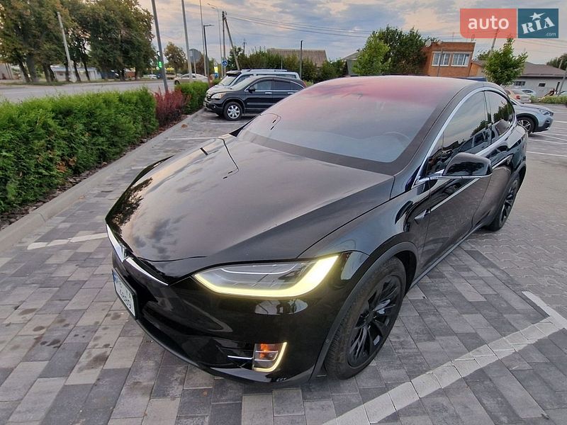 Внедорожник / Кроссовер Tesla Model X 2016 в Виннице