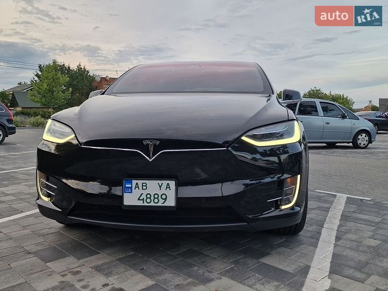 Внедорожник / Кроссовер Tesla Model X 2016 в Виннице