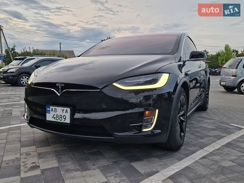 Внедорожник / Кроссовер Tesla Model X 2016 в Виннице