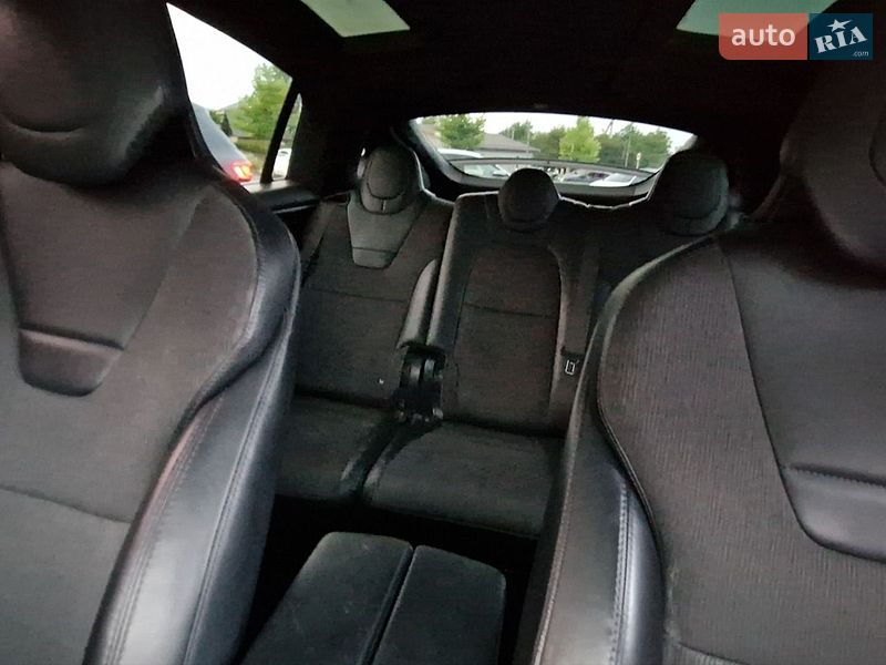 Внедорожник / Кроссовер Tesla Model X 2016 в Виннице