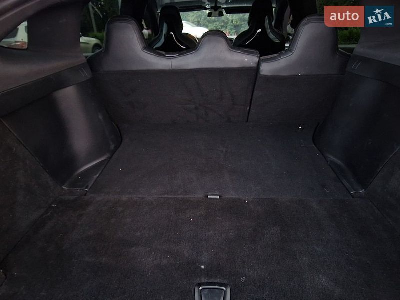 Внедорожник / Кроссовер Tesla Model X 2016 в Виннице