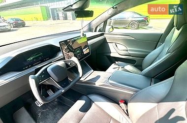Внедорожник / Кроссовер Tesla Model X 2023 в Киеве