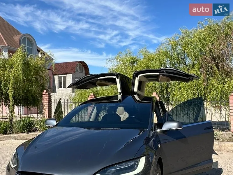 Tesla Model X