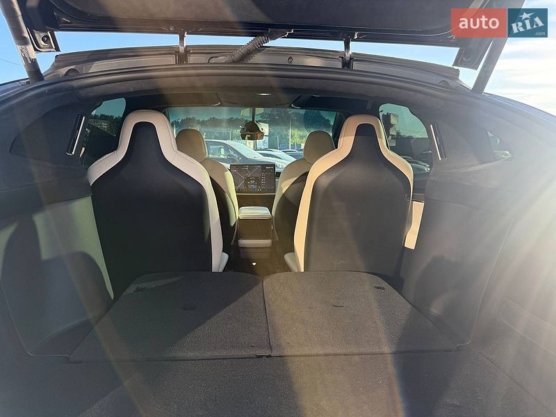 Позашляховик / Кросовер Tesla Model X 2022 в Львові