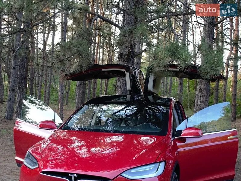 Tesla Model X