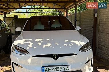Tesla Model X  2022
