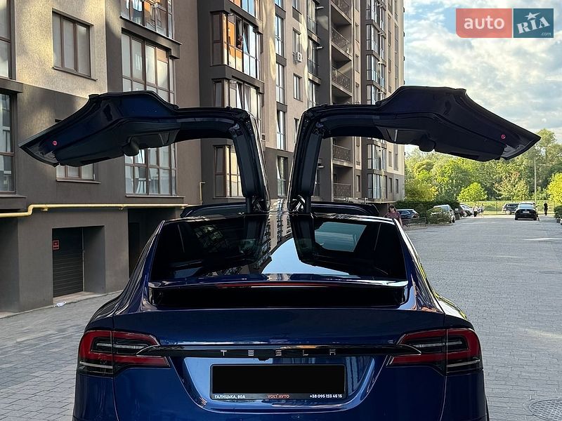 Внедорожник / Кроссовер Tesla Model X 2025 в Ивано-Франковске