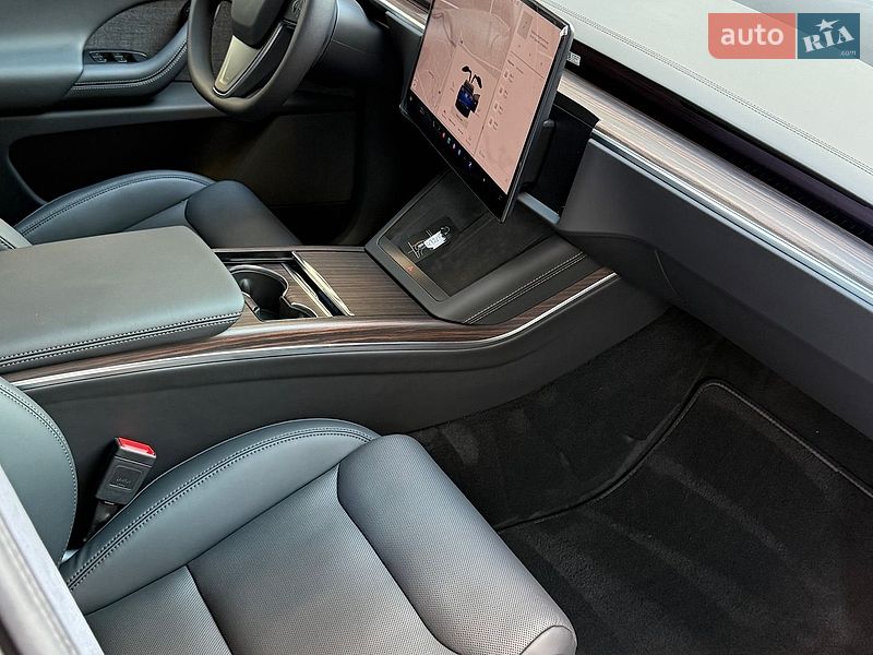 Внедорожник / Кроссовер Tesla Model X 2025 в Ивано-Франковске