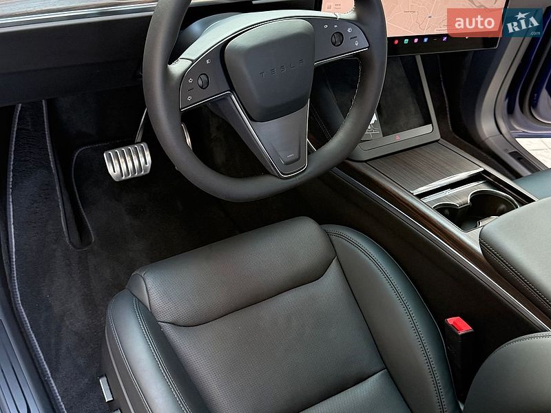 Внедорожник / Кроссовер Tesla Model X 2025 в Ивано-Франковске