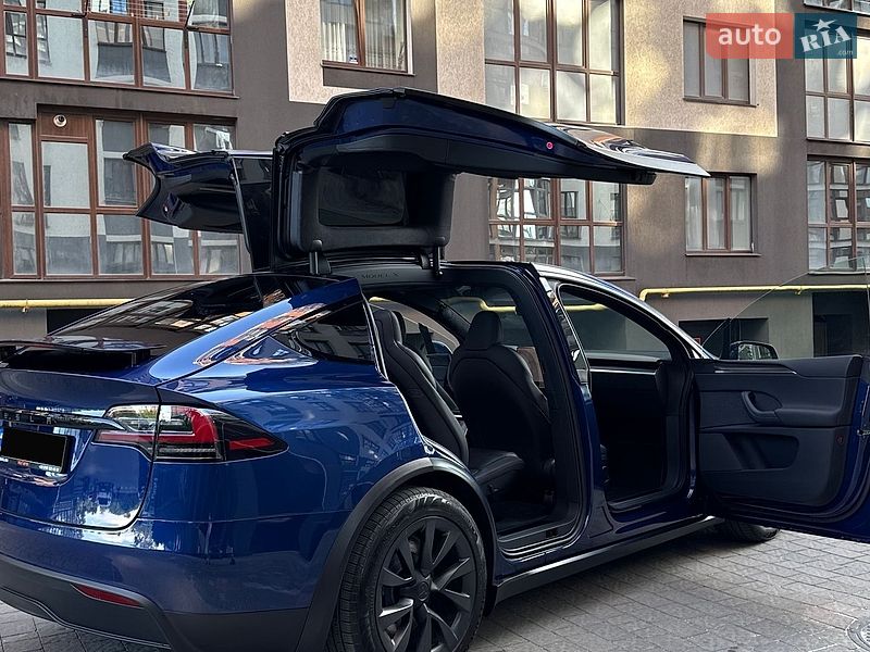 Внедорожник / Кроссовер Tesla Model X 2025 в Ивано-Франковске