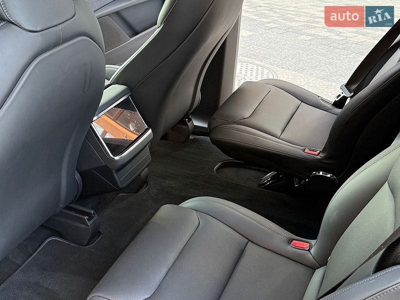 Внедорожник / Кроссовер Tesla Model X 2025 в Ивано-Франковске