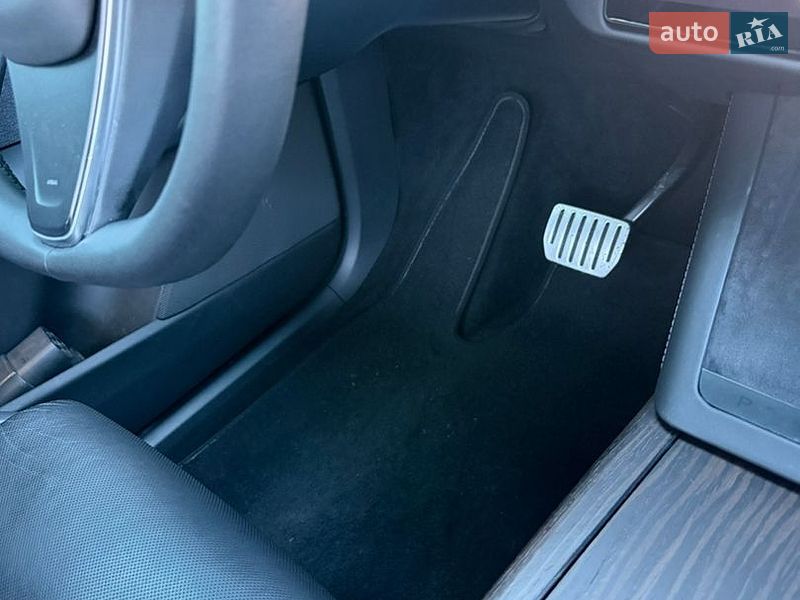 Внедорожник / Кроссовер Tesla Model X 2023 в Полтаве
