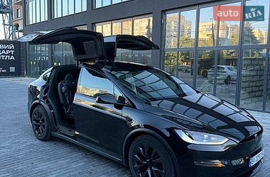 Tesla Model X  2023