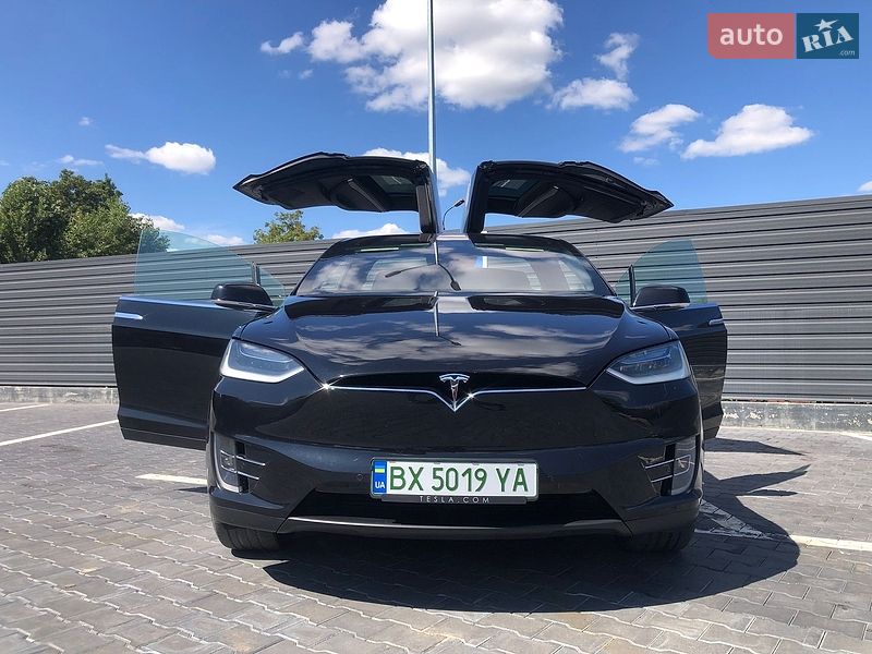 Внедорожник / Кроссовер Tesla Model X 2017 в Хмельницком