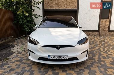 Tesla Model X  2022