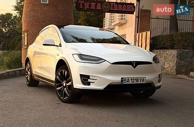 Внедорожник / Кроссовер Tesla Model X 2017 в Кропивницком