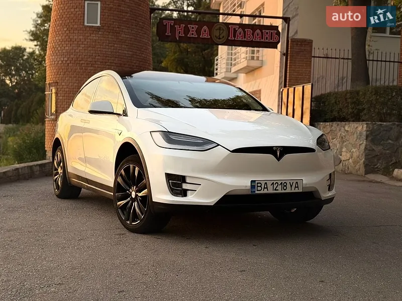 Tesla Model X