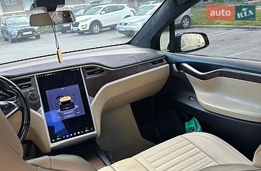 Внедорожник / Кроссовер Tesla Model X 2016 в Чернигове фото 9 Внедорожник / Кроссовер Tesla Model X 2016 в Чернигове