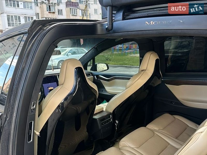 Внедорожник / Кроссовер Tesla Model X 2016 в Чернигове фото 11 Внедорожник / Кроссовер Tesla Model X 2016 в Чернигове