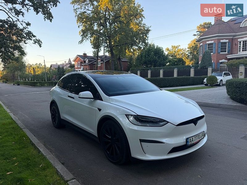 Позашляховик / Кросовер Tesla Model X 2022 в Бучі