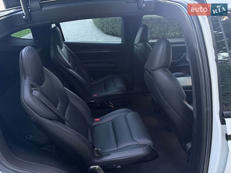 Позашляховик / Кросовер Tesla Model X 2022 в Бучі