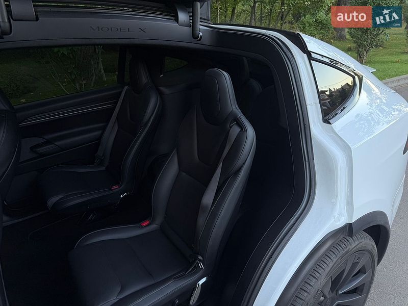 Позашляховик / Кросовер Tesla Model X 2022 в Бучі