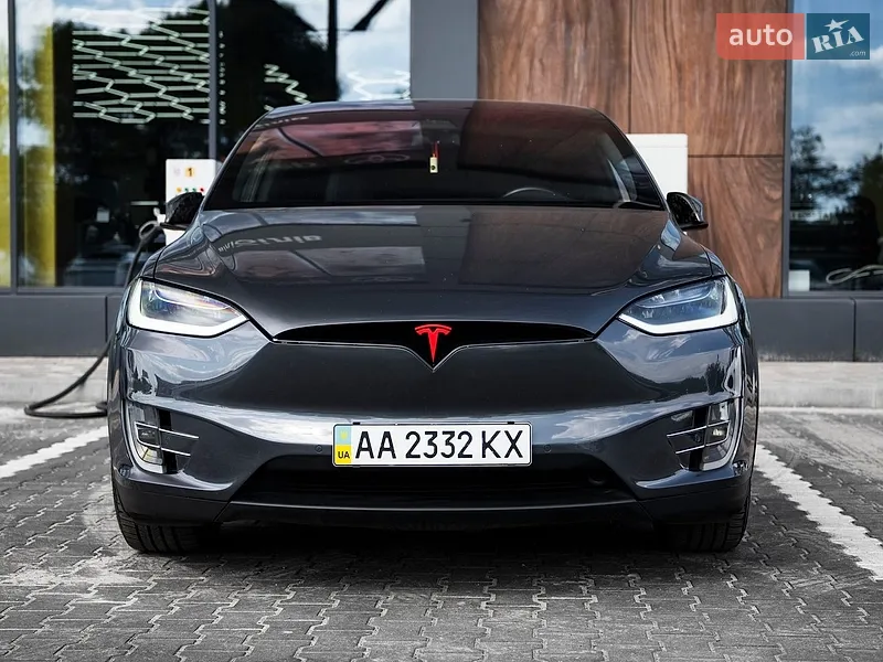 Tesla Model X