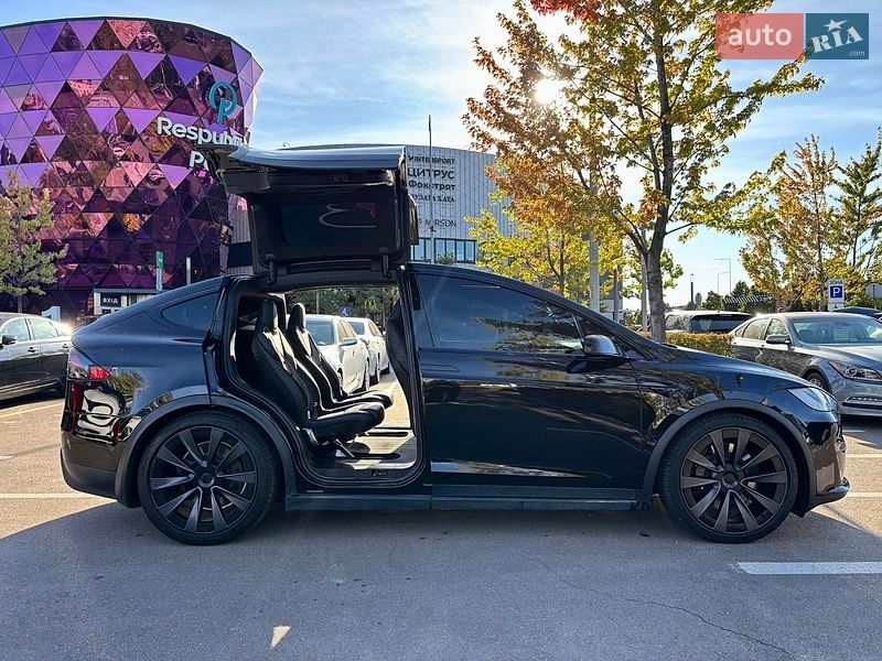 Внедорожник / Кроссовер Tesla Model X 2021 в Киеве