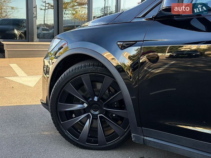 Внедорожник / Кроссовер Tesla Model X 2021 в Киеве