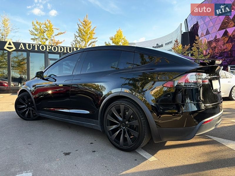 Внедорожник / Кроссовер Tesla Model X 2021 в Киеве