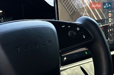 Внедорожник / Кроссовер Tesla Model X 2021 в Киеве