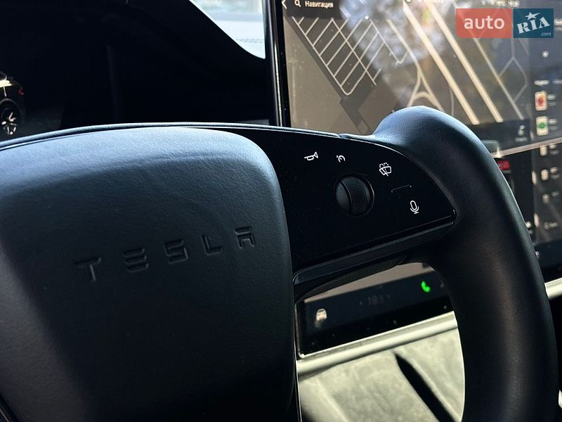 Внедорожник / Кроссовер Tesla Model X 2021 в Киеве
