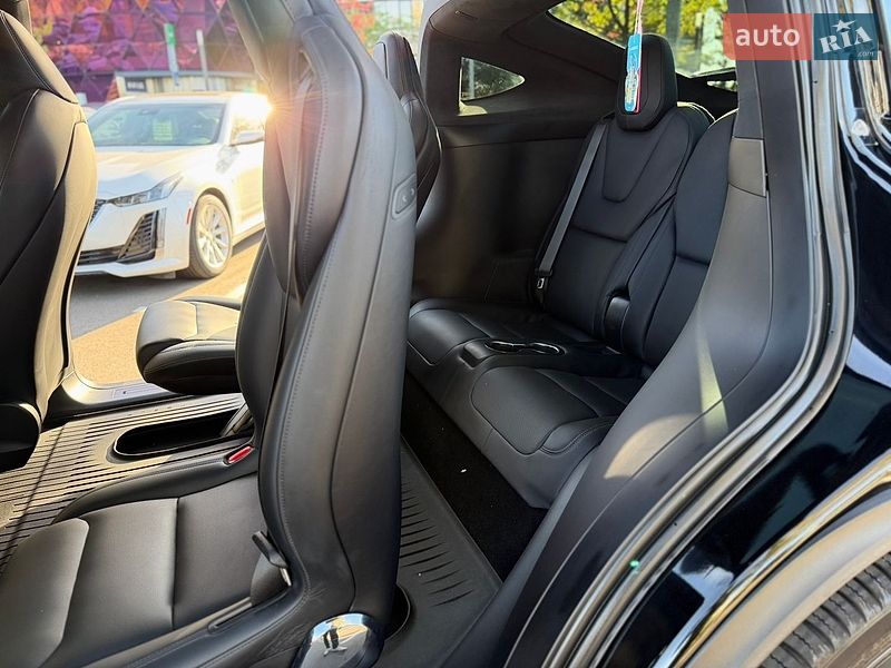 Внедорожник / Кроссовер Tesla Model X 2021 в Киеве