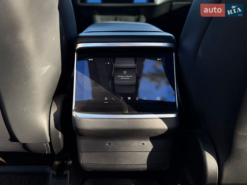 Внедорожник / Кроссовер Tesla Model X 2021 в Киеве