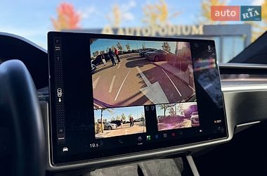Внедорожник / Кроссовер Tesla Model X 2021 в Киеве