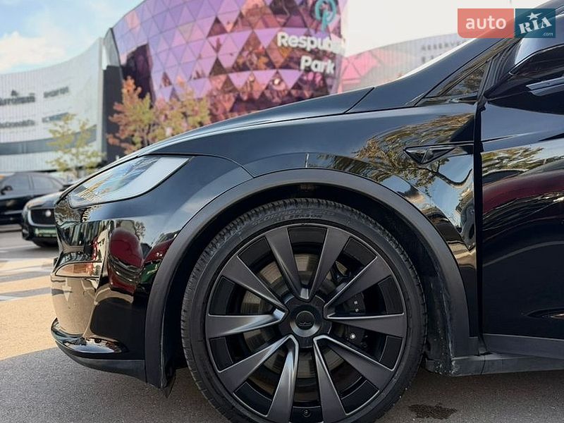 Внедорожник / Кроссовер Tesla Model X 2021 в Киеве