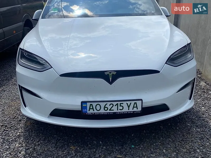 Tesla Model X