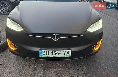 Tesla Model X  2018