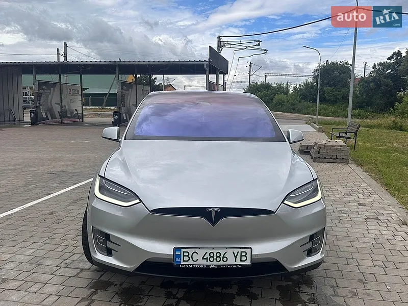 Tesla Model X