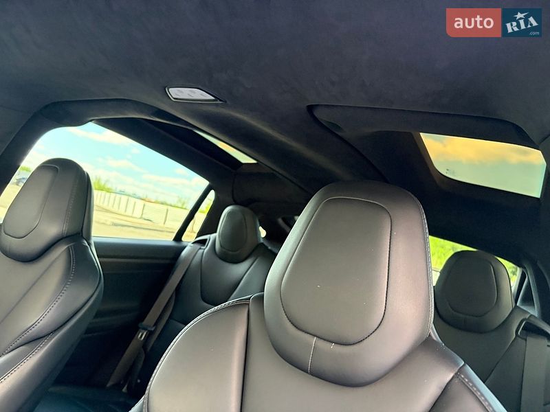Позашляховик / Кросовер Tesla Model X 2019 в Києві
